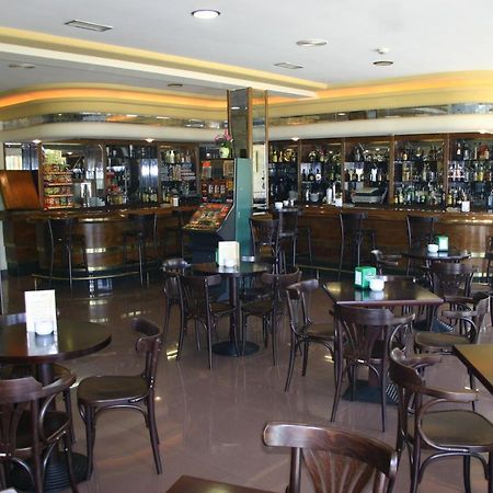 Hotel Os Caracoles Pereiro de Aguiar ภายนอก รูปภาพ